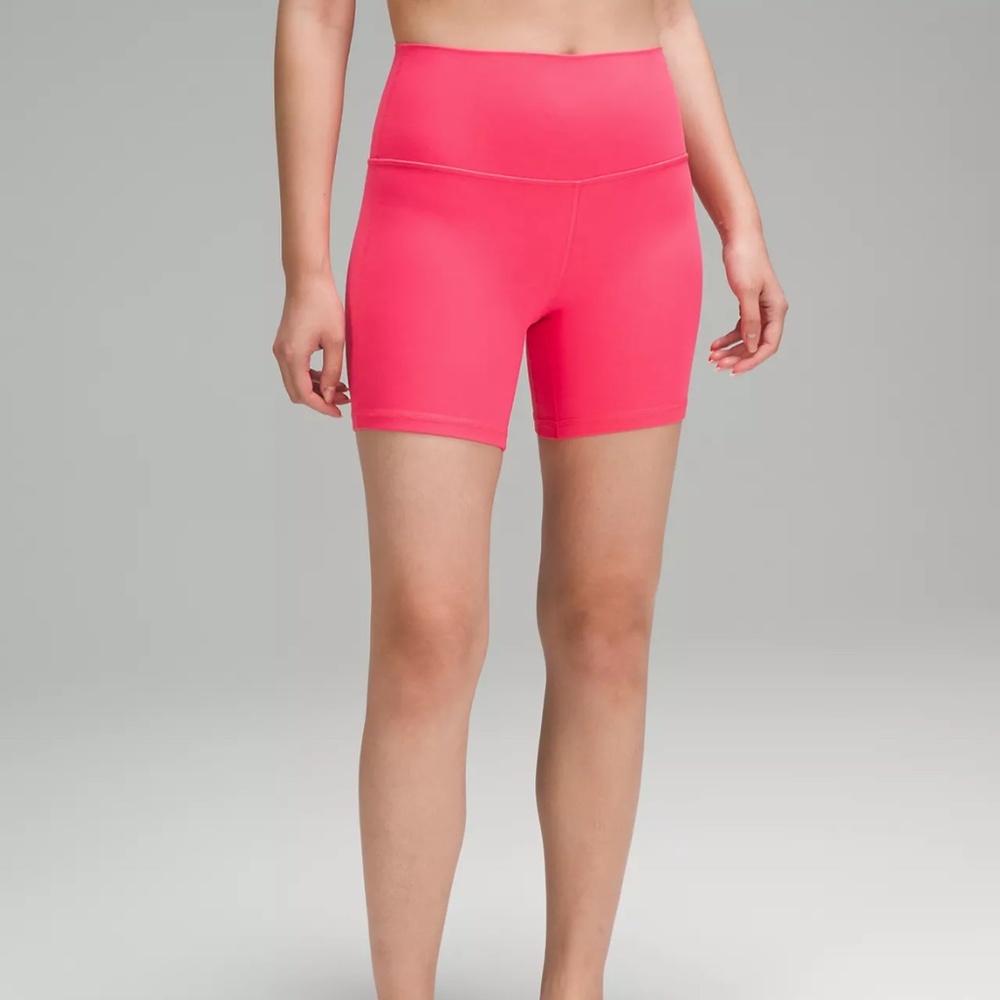 Lululemon Align High Rise 6 inch short - Size 6 - Lip Gloss